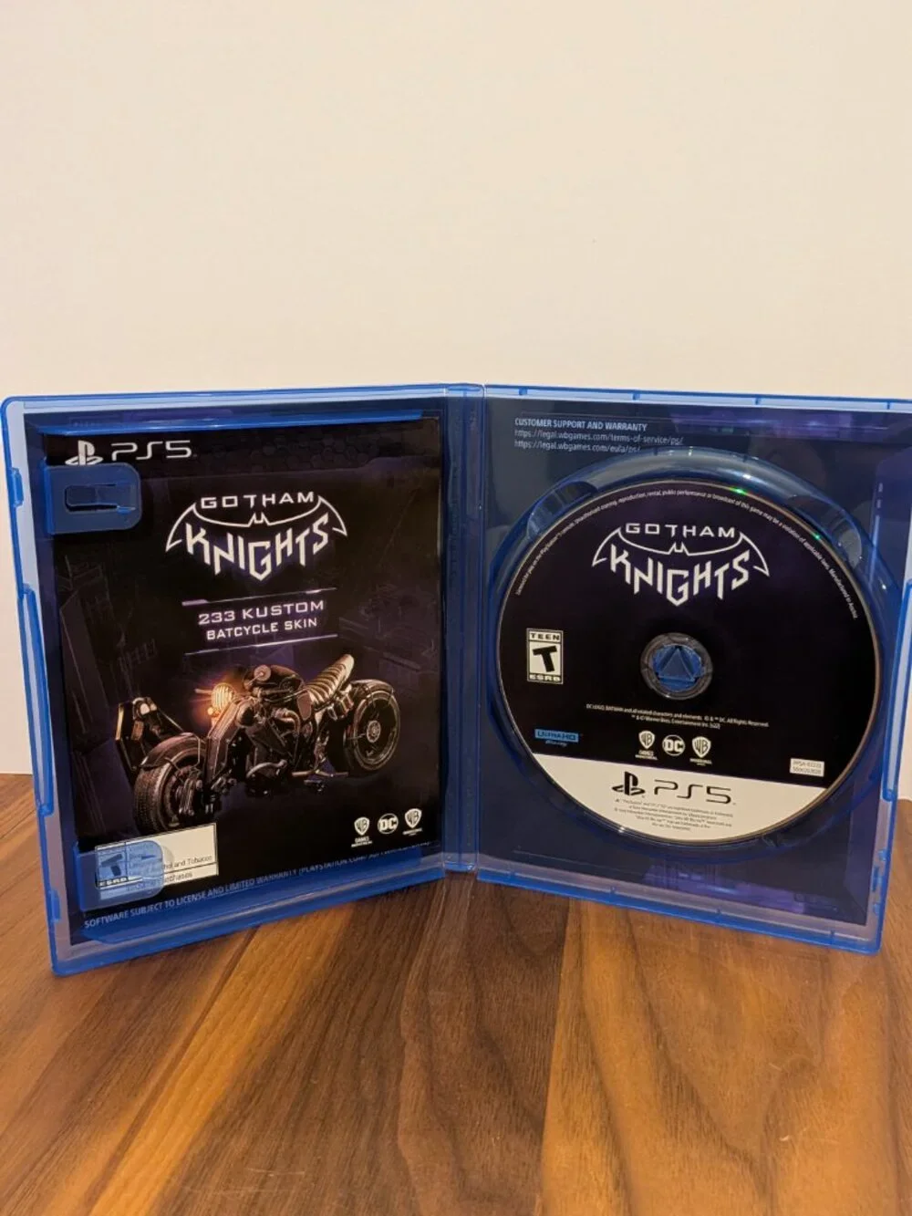 Gotham Knights Sony PlayStation 5 PS5 NTSC-U/C T Teen 2022 Batman